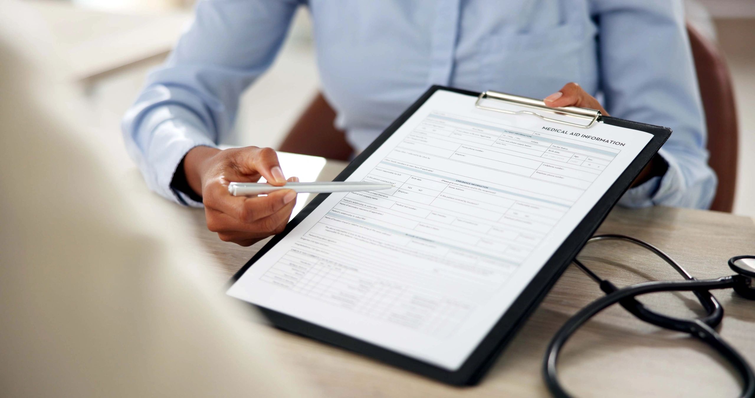 Documents de paiement et d’assurance en clinique